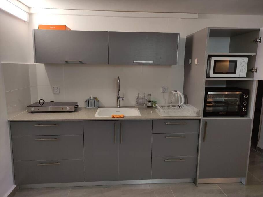 יחידת אירוח חדשה ומקסימה בכרמיאל Apartment ภายนอก รูปภาพ